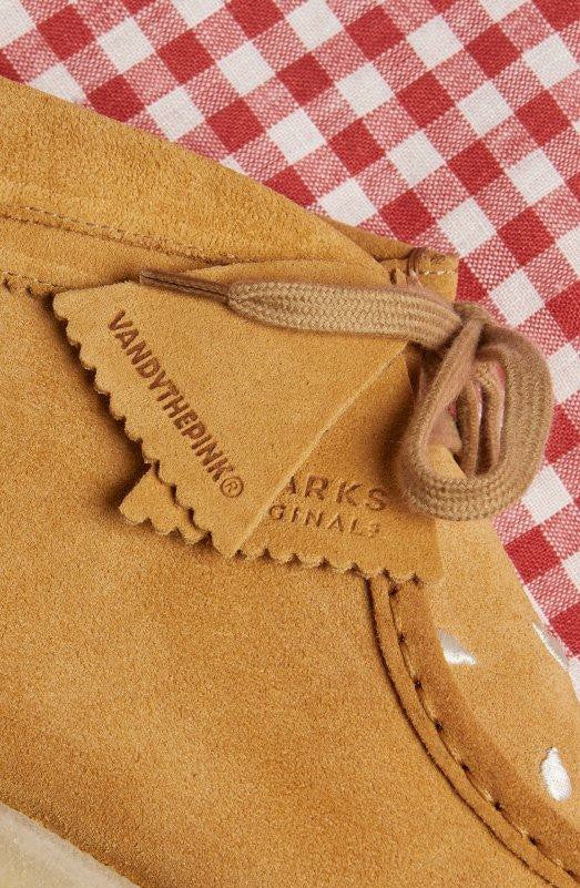 Men Wallabee Boot Tan Embroidery