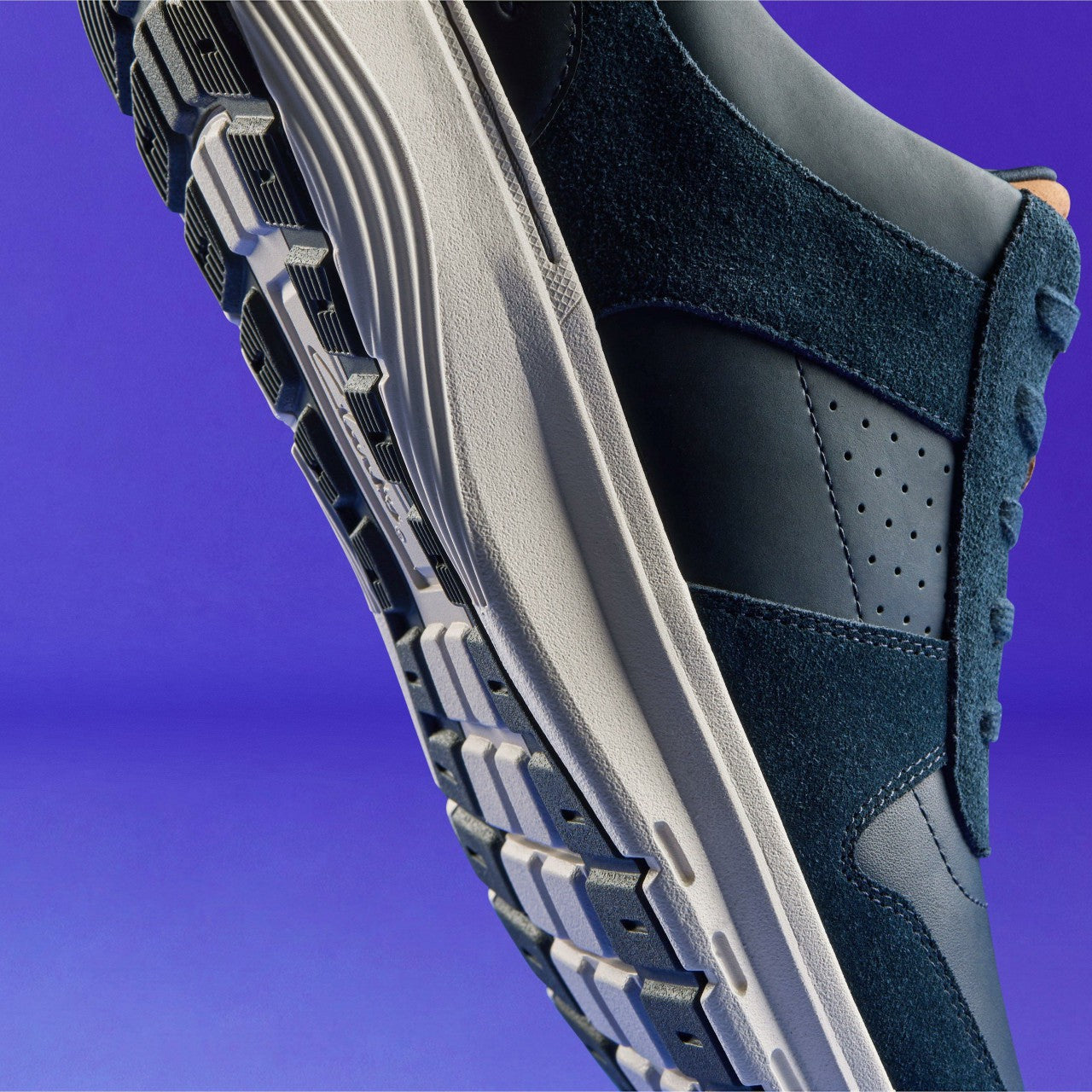 Men Motion Trek Go Navy Combination
