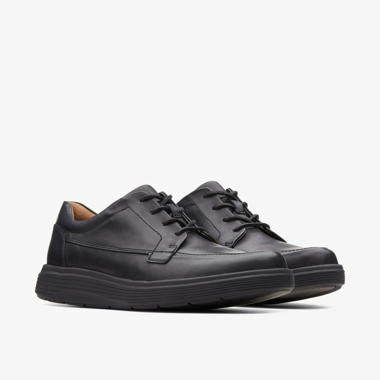 Men Un Abode Ease Black Leather