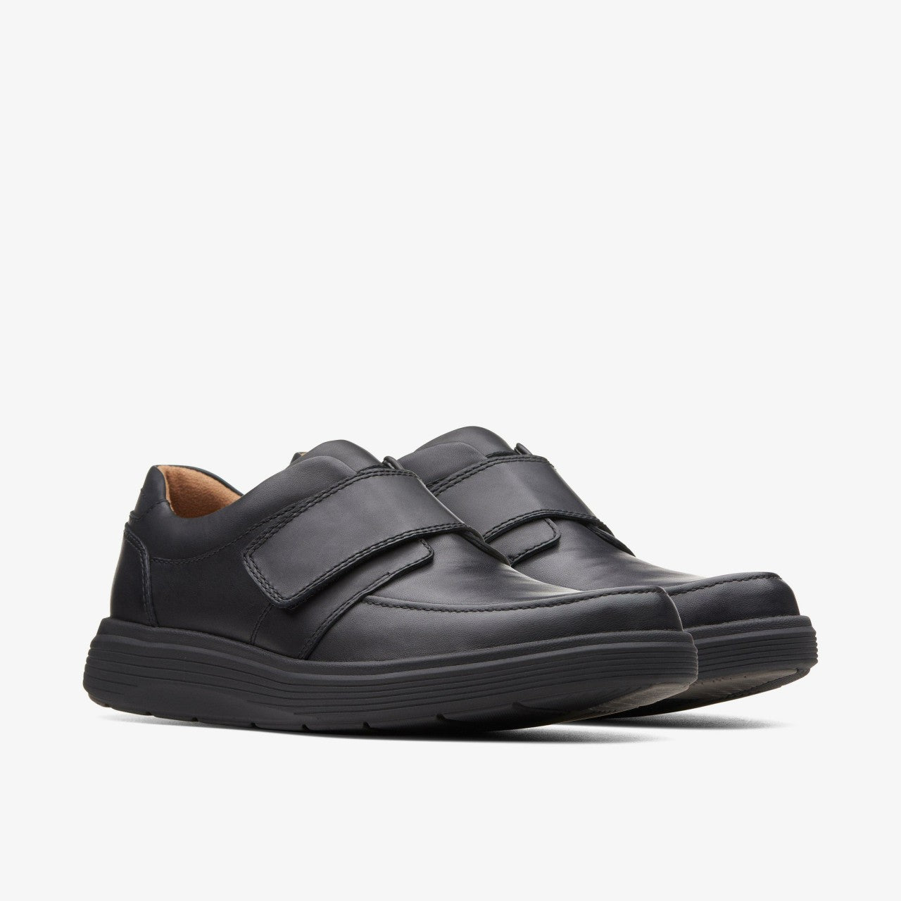 Men Un Abode Strap Loafer Black Leather