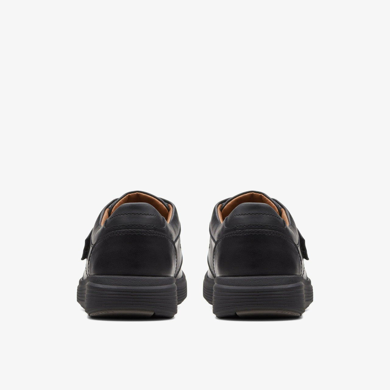 Men Un Abode Strap Loafer Black Leather