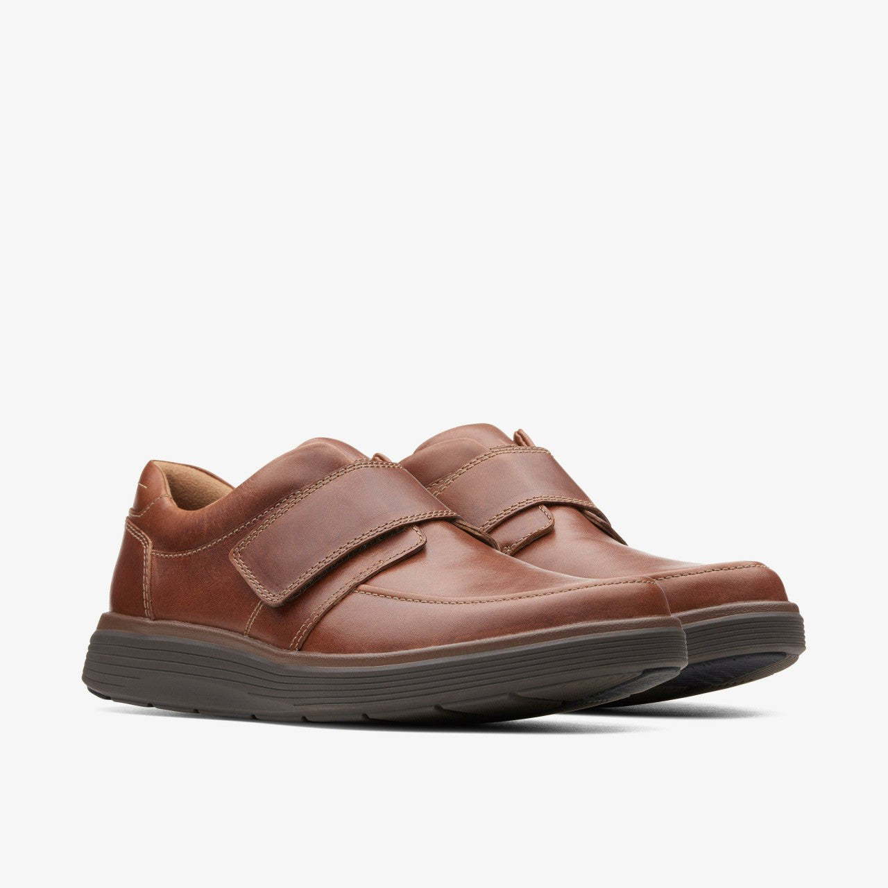 Men Un Abode Strap Loafer Dark Tan Leather