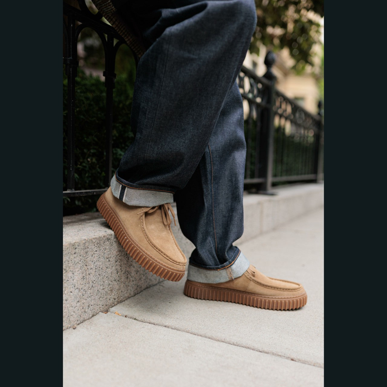 Men Torhill Lo Dark Sand Suede