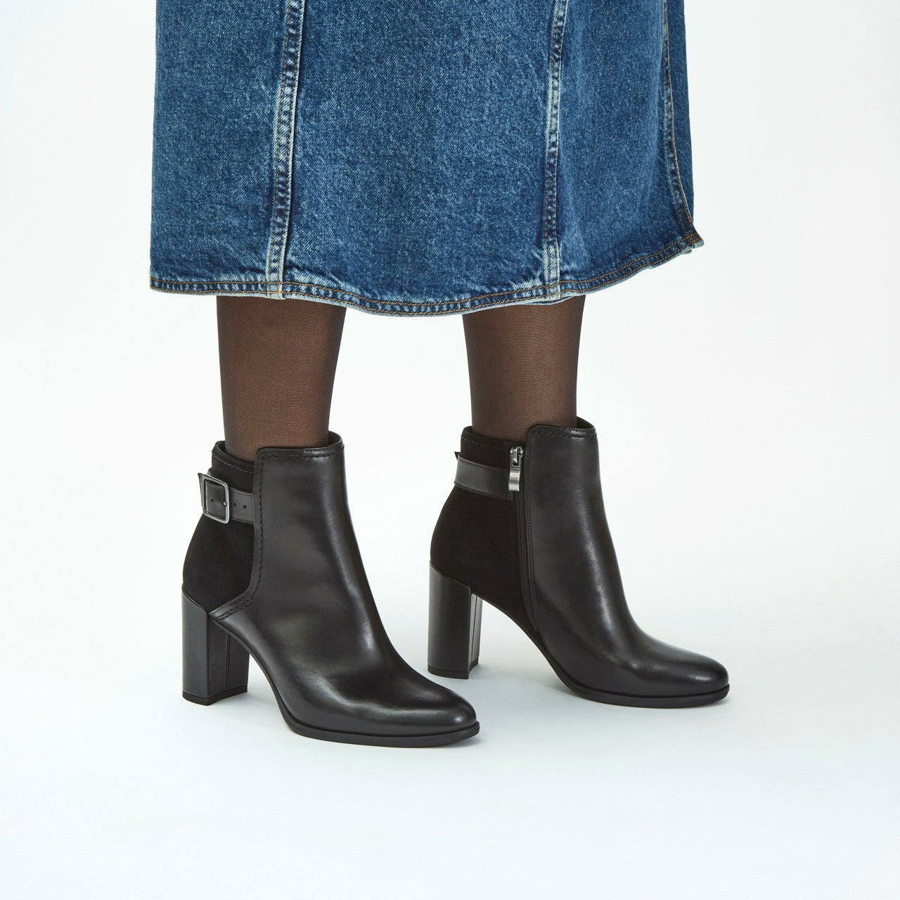 Women Freva 85 Buckle Black Leather