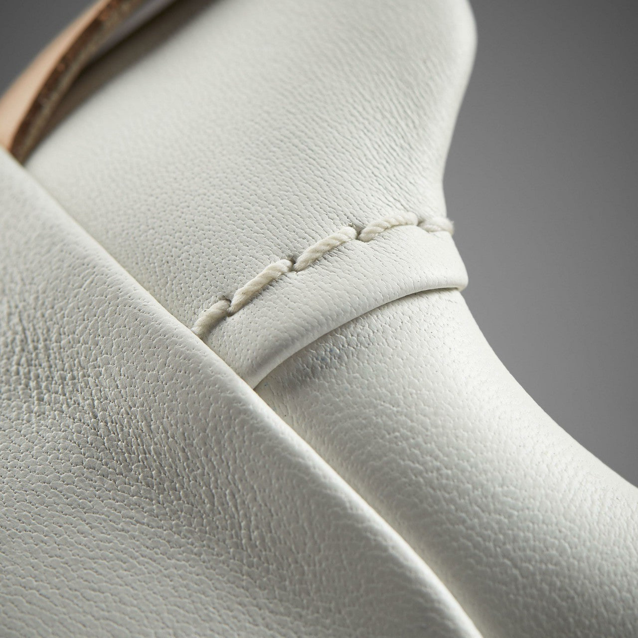 Women Hollyhock Walk Off White Leather