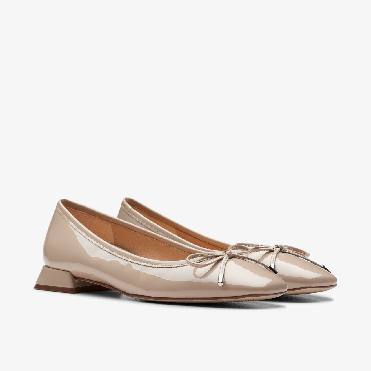 Women Ubree 15 Step Sand Patent