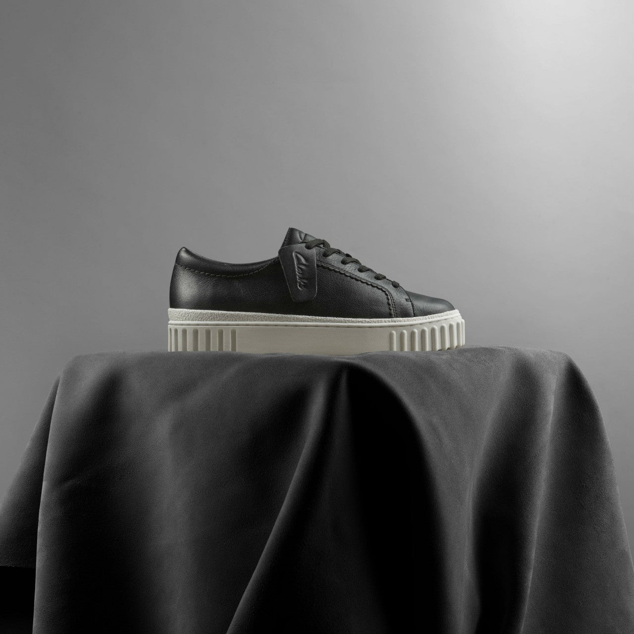 Women Mayhill Walk Black Leather