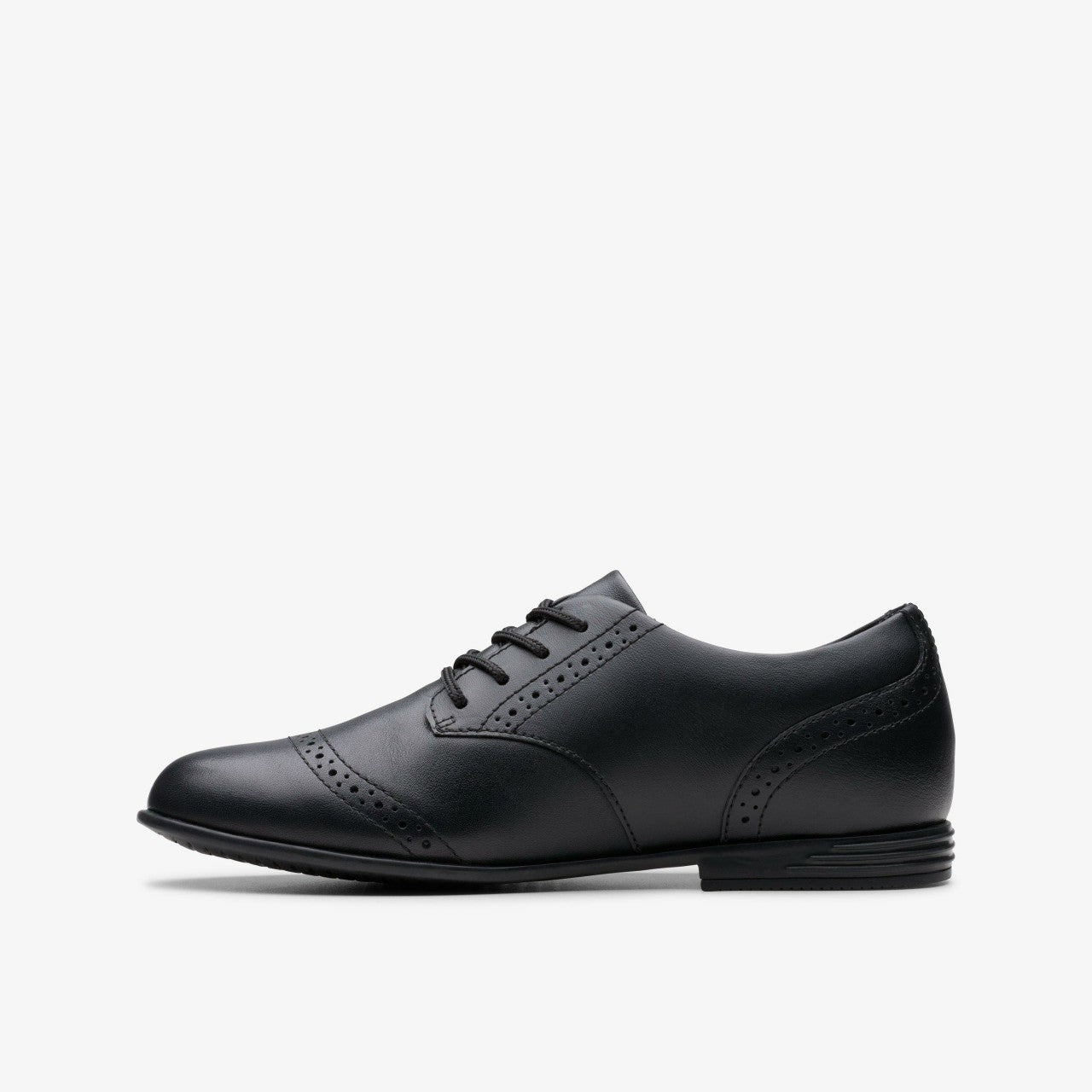 Kids Finja Brogue Older Black Leather