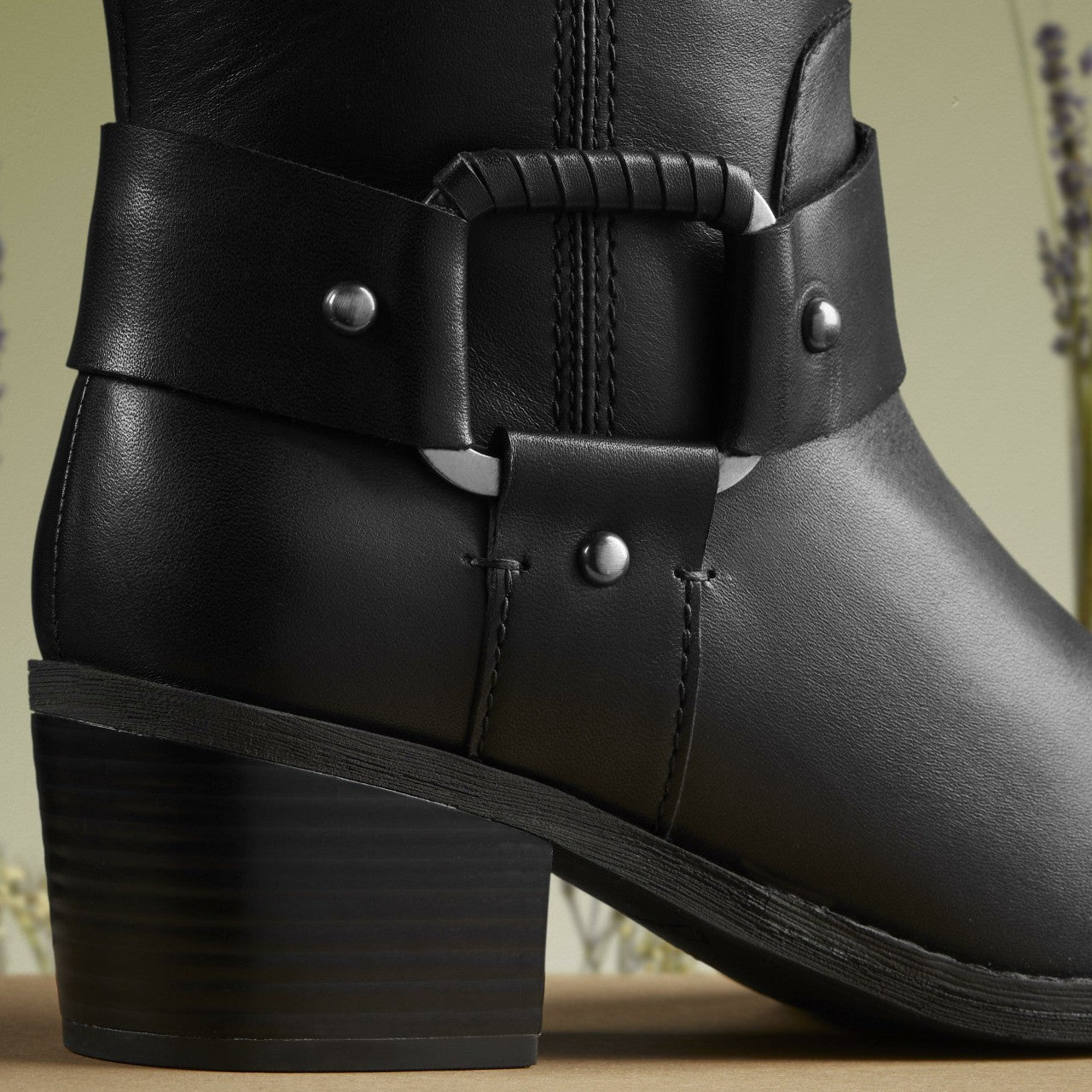 Women Morzine Rise Black Leather