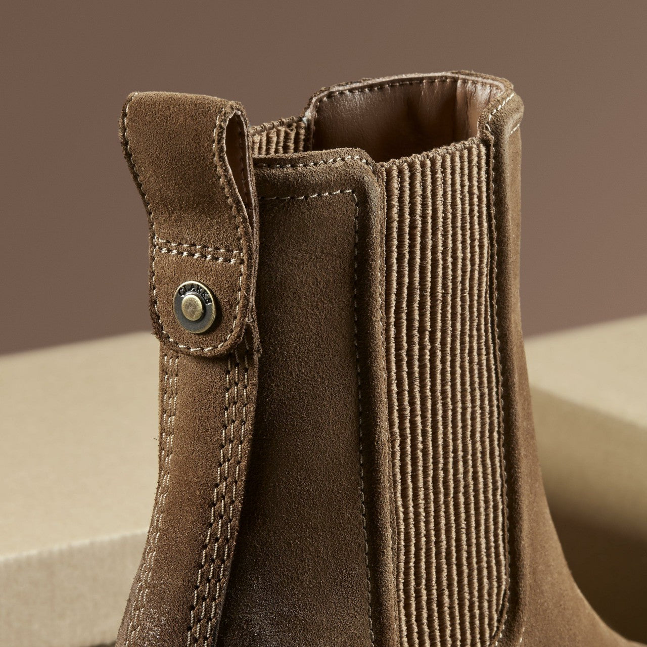 Women Chamberly Top Walnut Suede