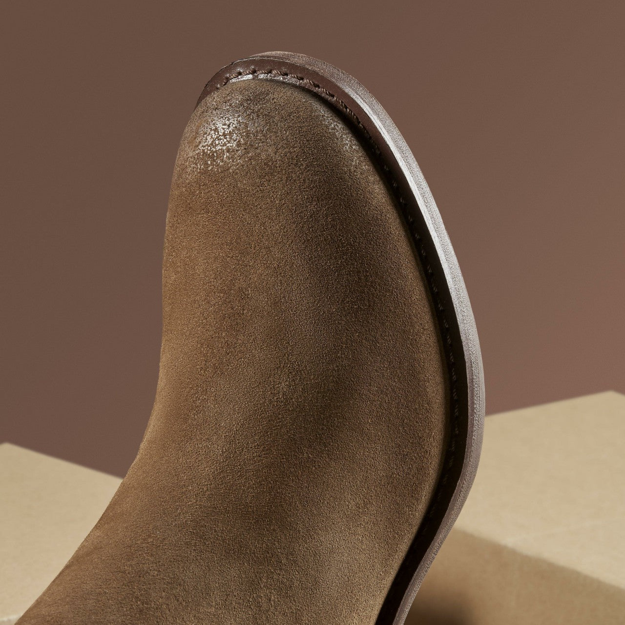Women Chamberly Top Walnut Suede