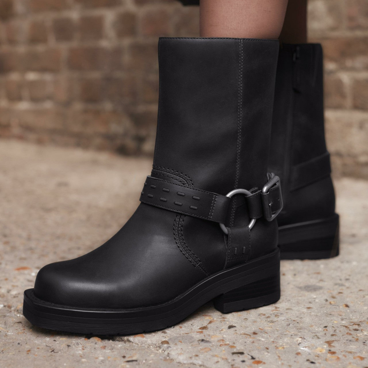 Women Rebelle Up Black Leather