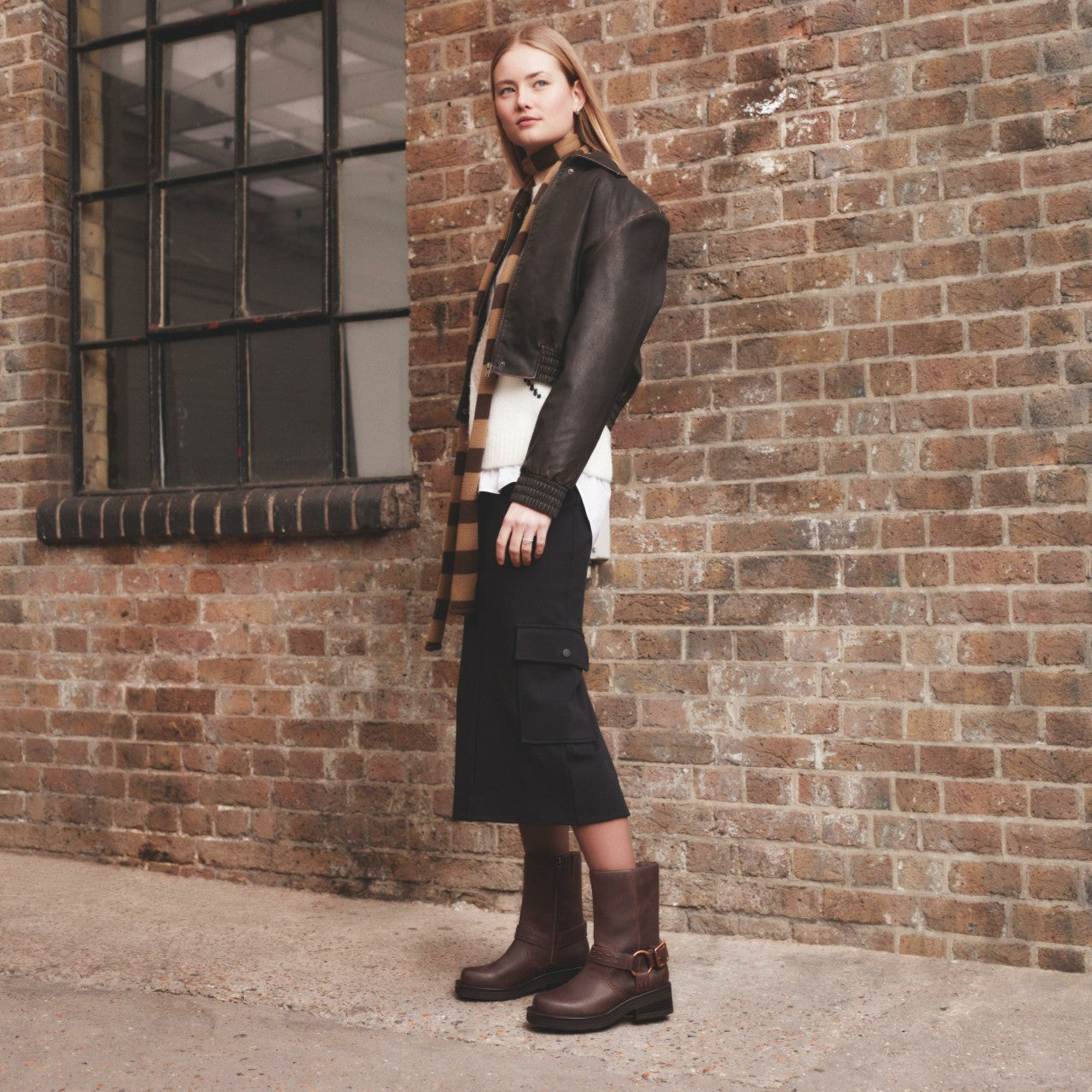 Women Rebelle Up Walnut Leather