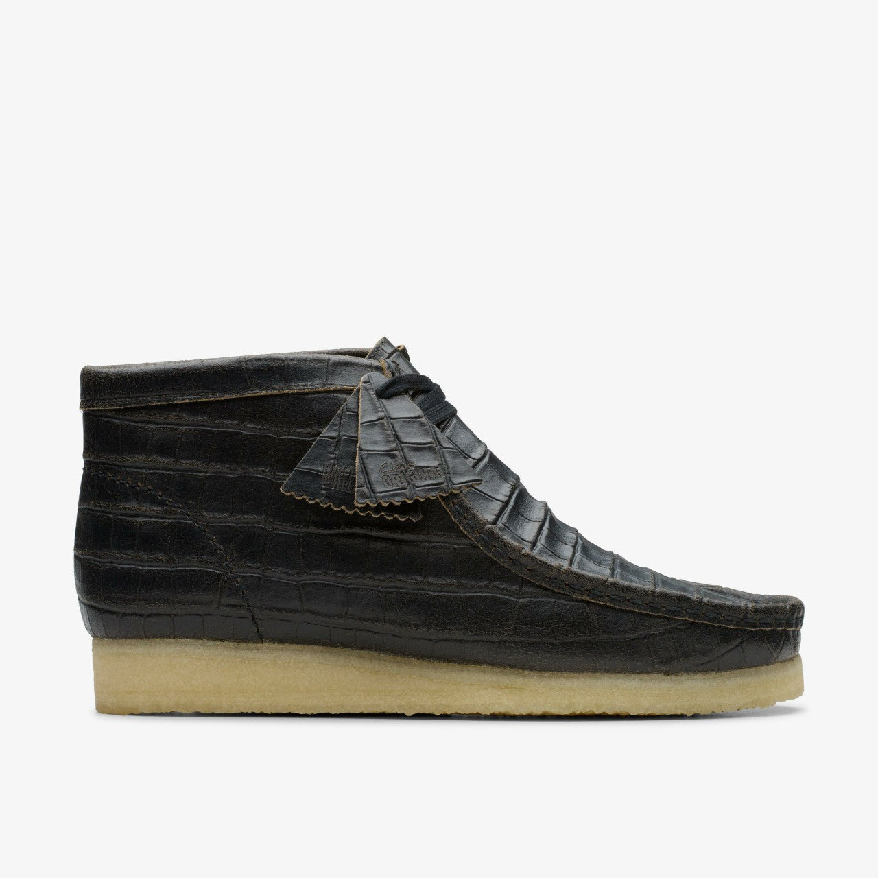 Men Wallabee Boot Black Crocodile Distress