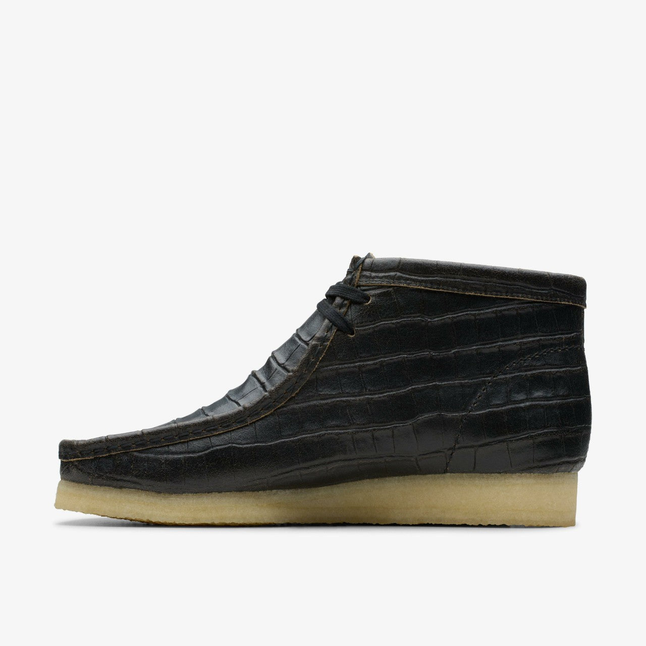 Men Wallabee Boot Black Crocodile Distress