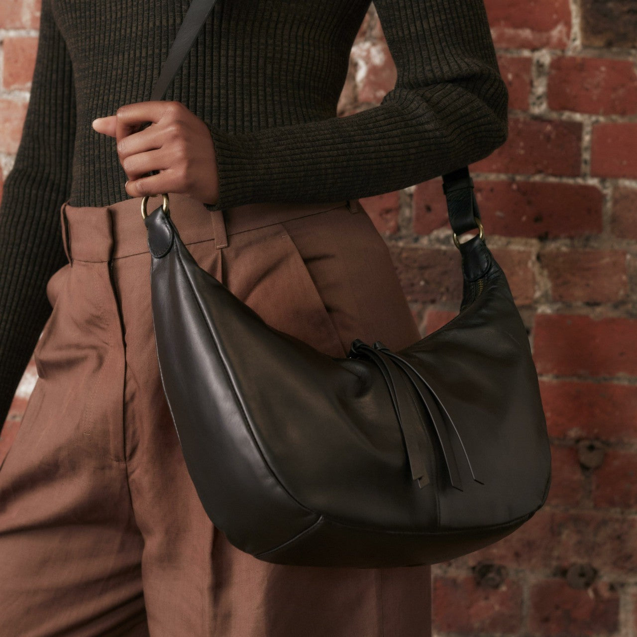 Women Willow Moon Black Leather