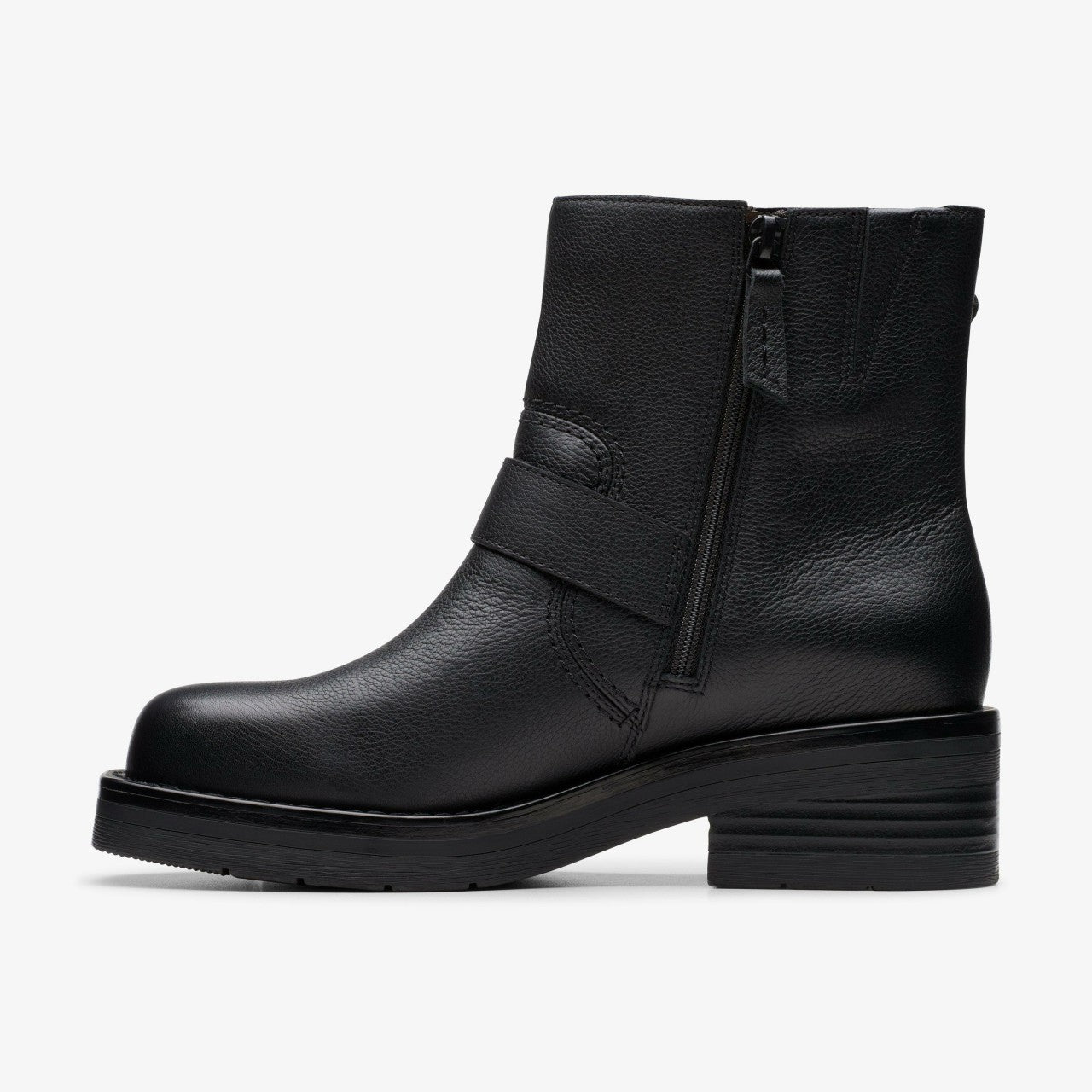 Women Rebelle Buckle Black Leather