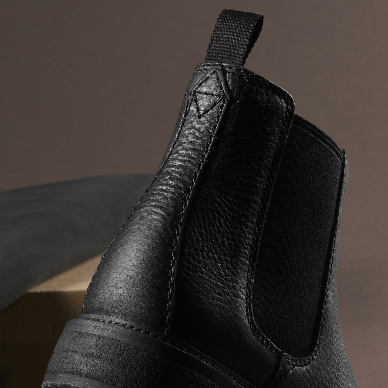 Men Clarkdale Easy Chelsea Boot Black Leather