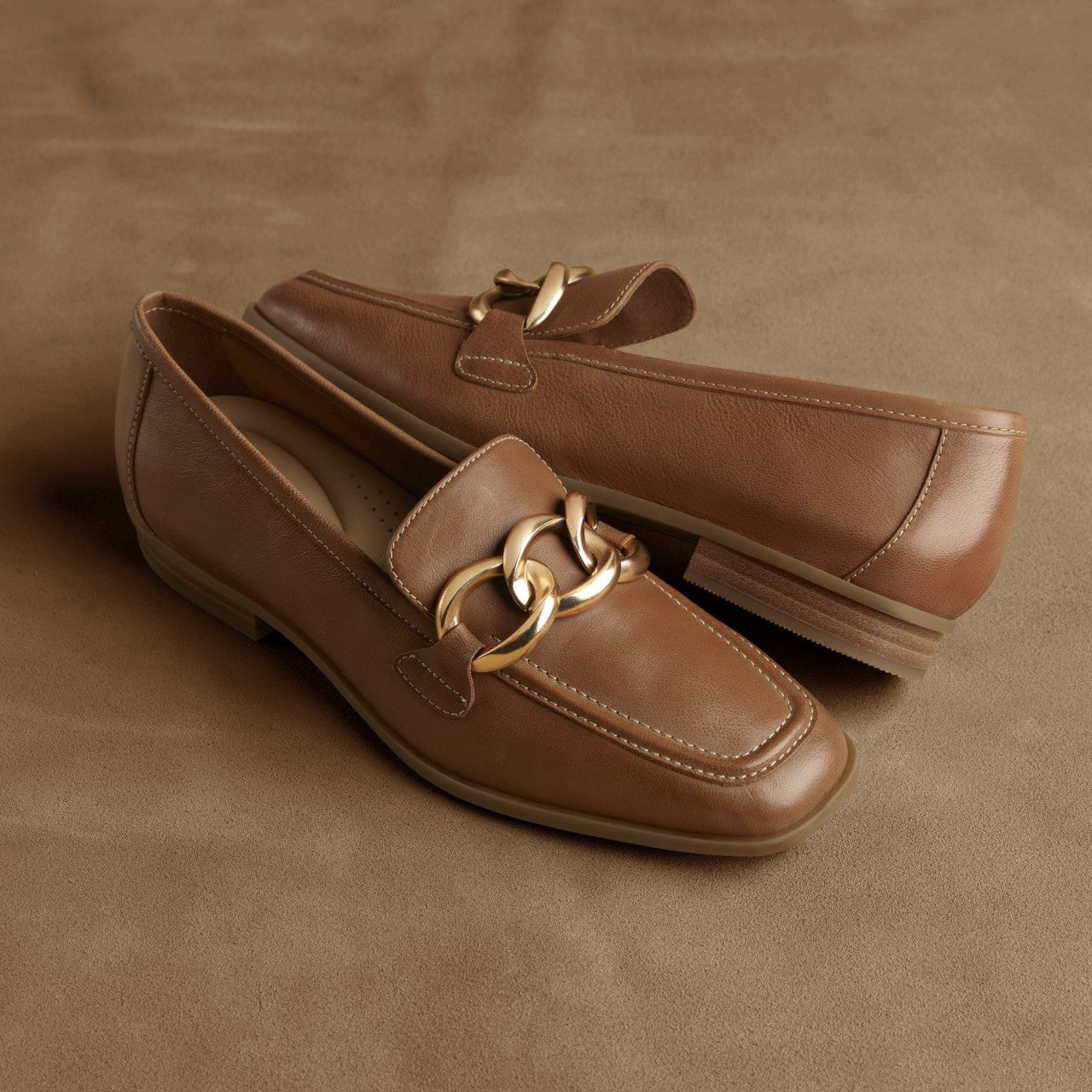 Women Sarafyna Iris Loafer Tan Leather