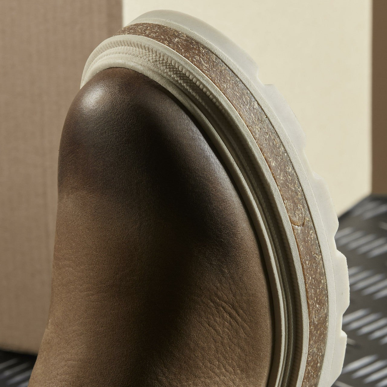 Women Hencroft Madi Waterproof Dark Sand Warmlined