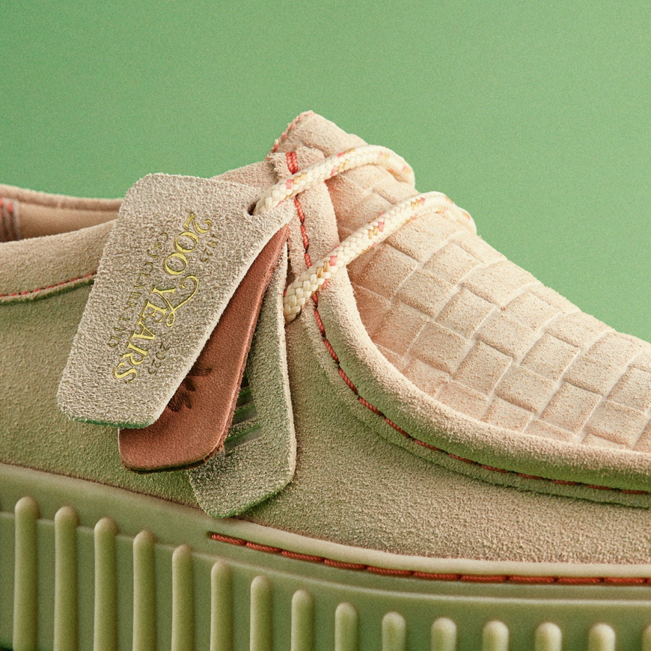 Women Torhill Bee Ecru Suede