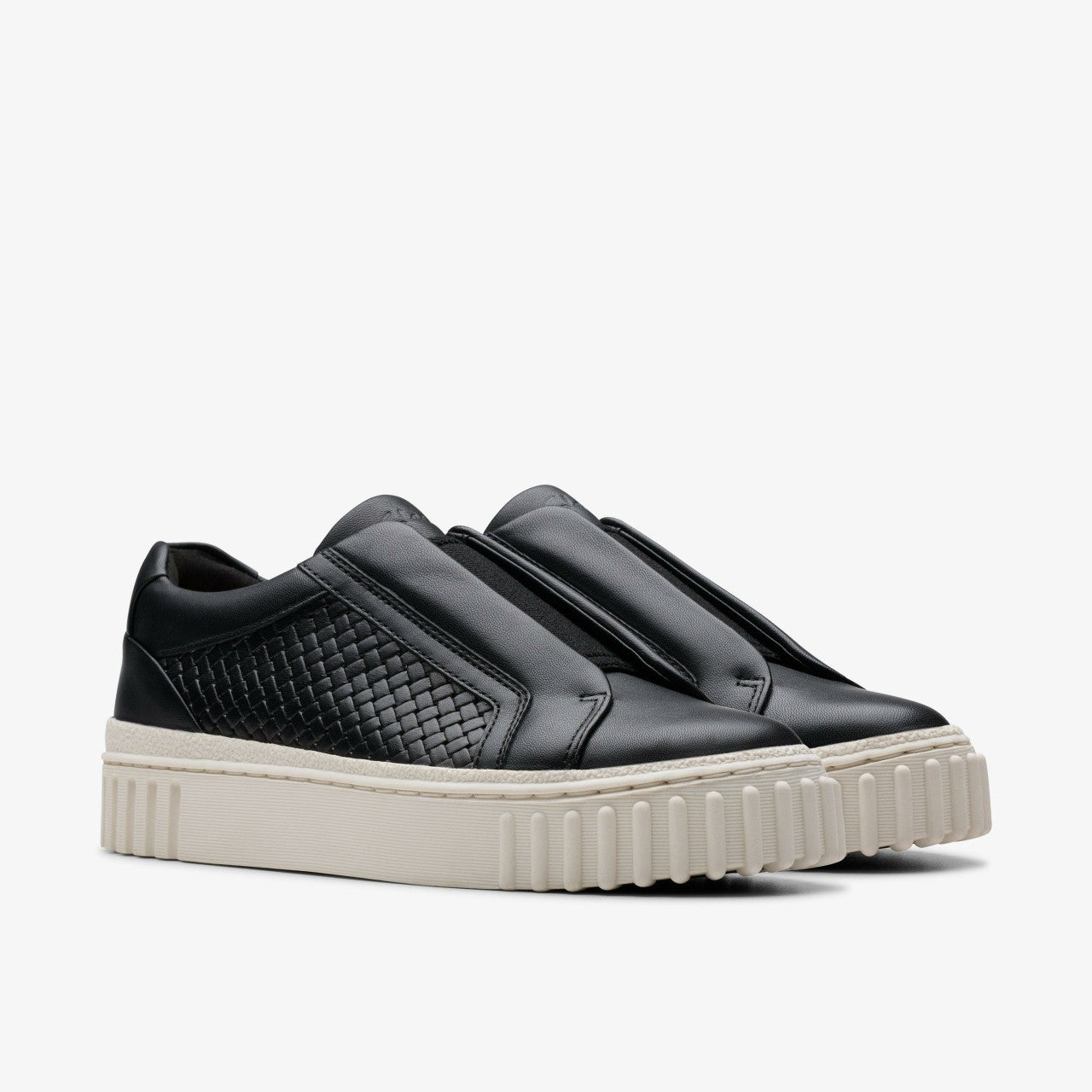 Women Mayhill Bay Black Leather