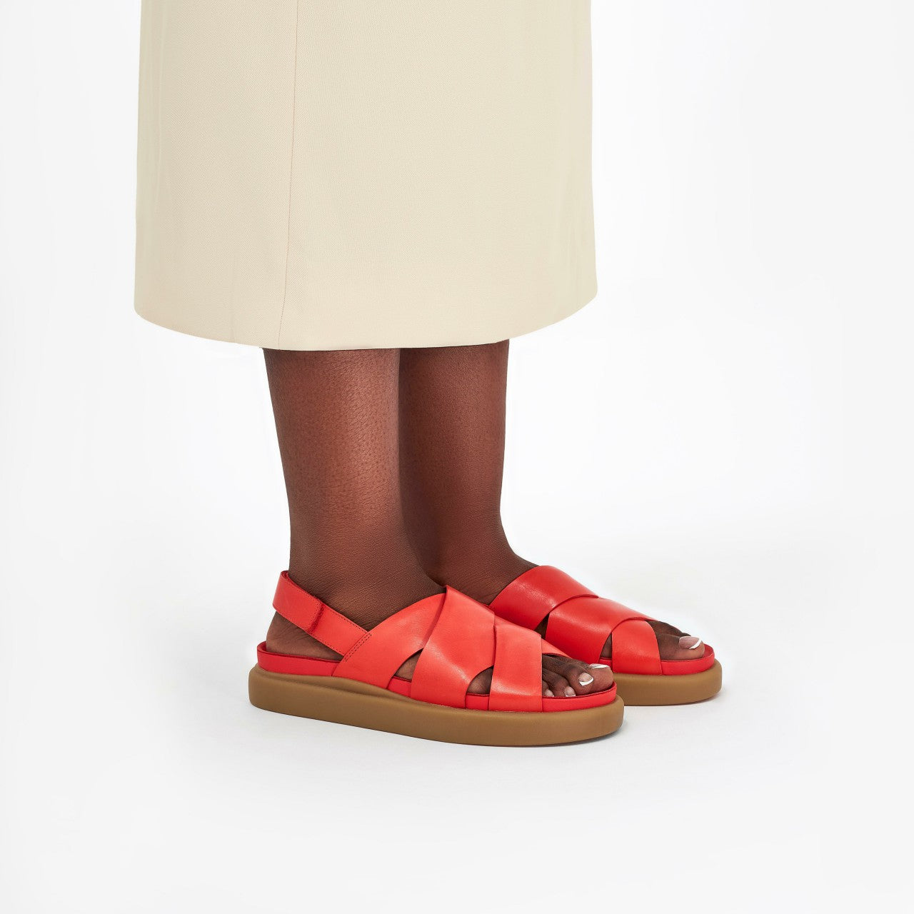 Women Aristella Sun Bright Red Leather