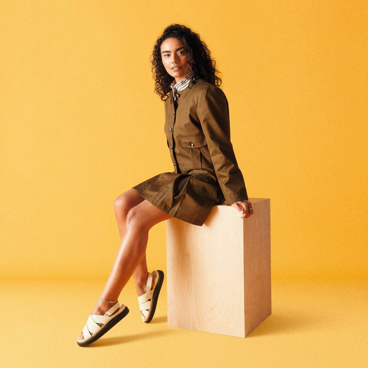 Women Aristella Sun Cream Leather