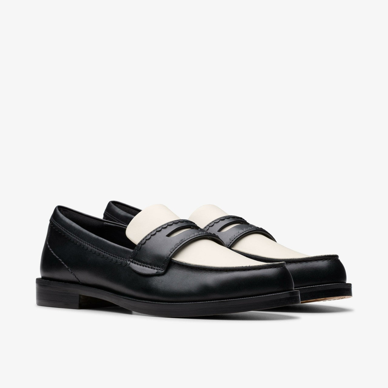 Women Straven Edge Black Combination Leather