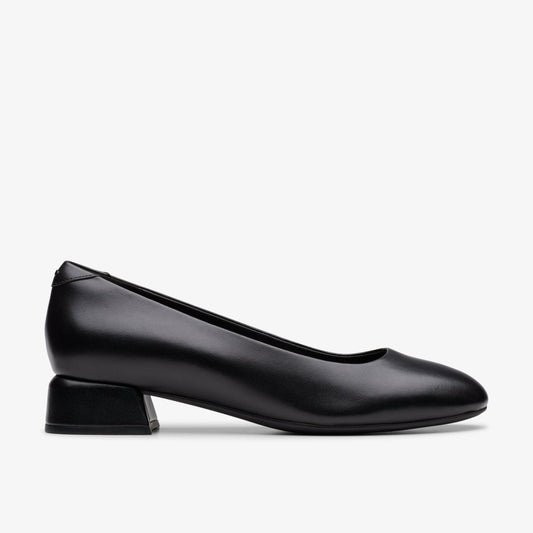 Women Daiss 30 Step Black Leather