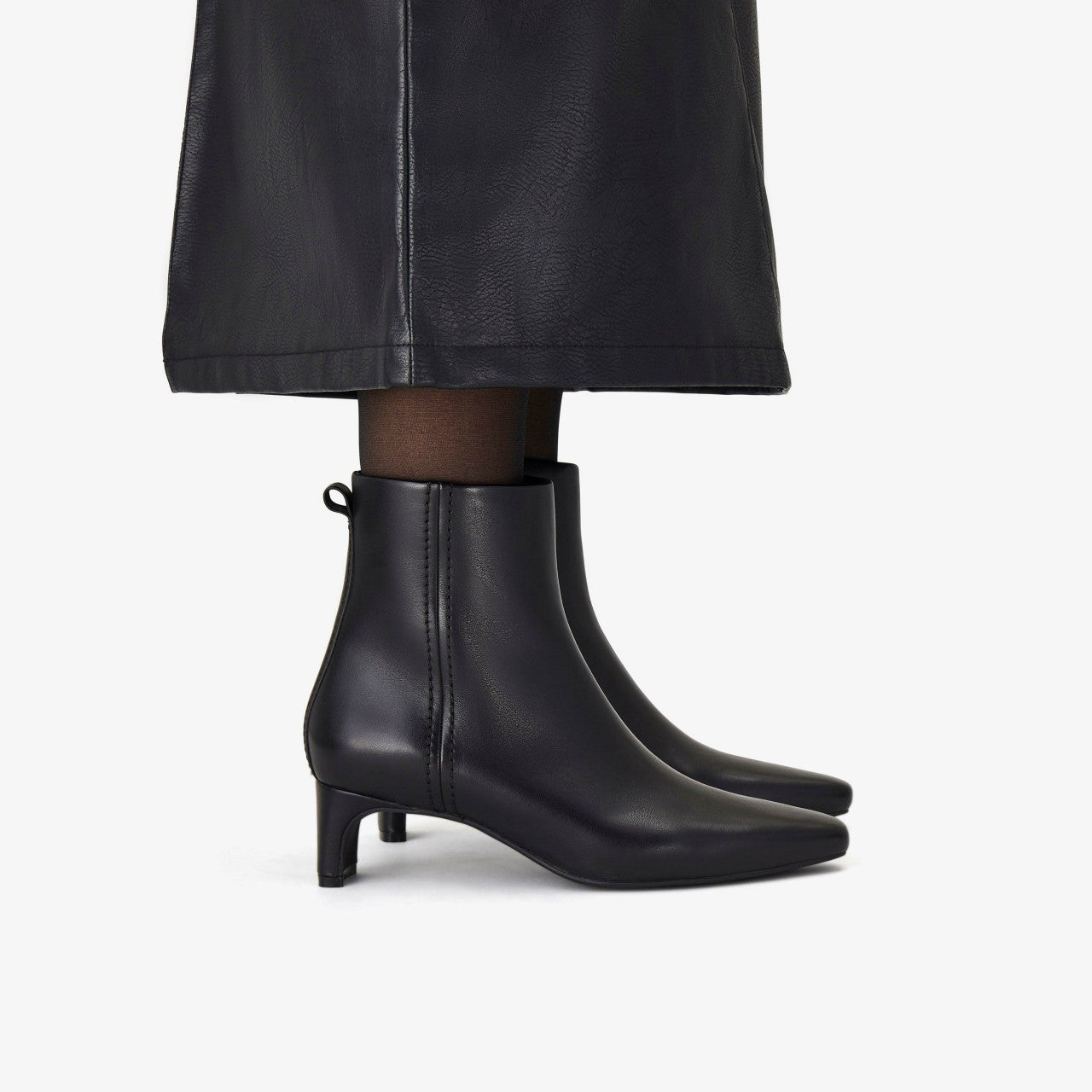 Women Edina Up Black Leather