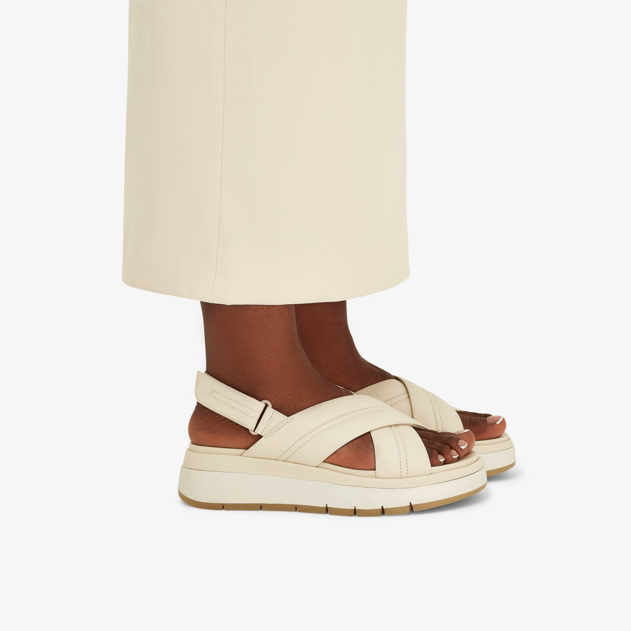 Women Tuscan Cross Cream Leather