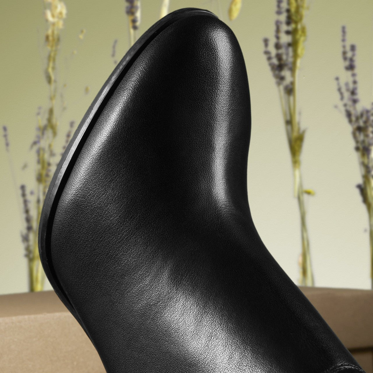 Women Freva 85 Slouch Black Leather