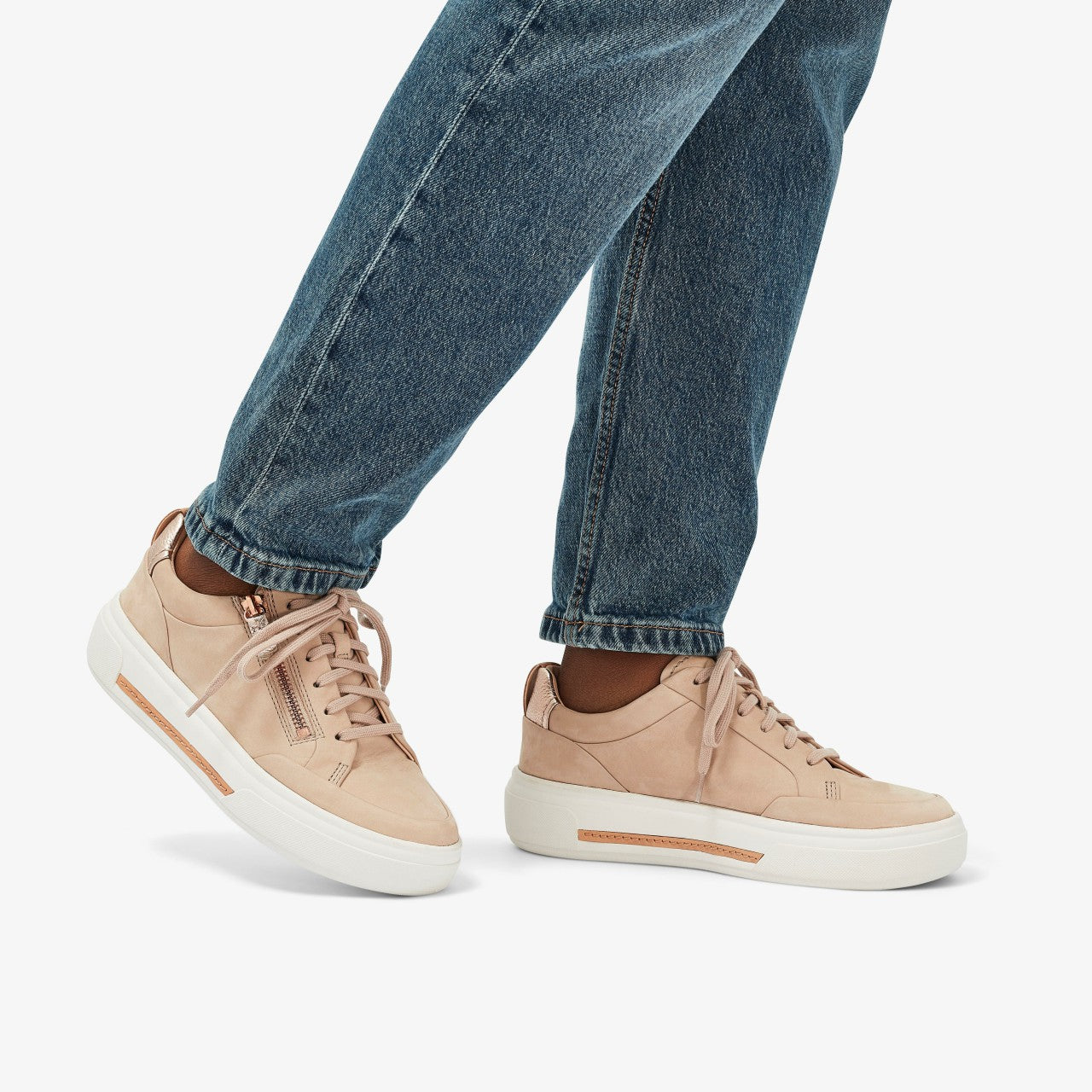 Women Hollyhock Zip Sand Nubuck