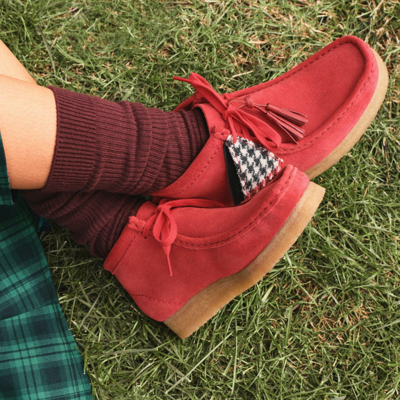 Women Wallabee Boot Red Suede