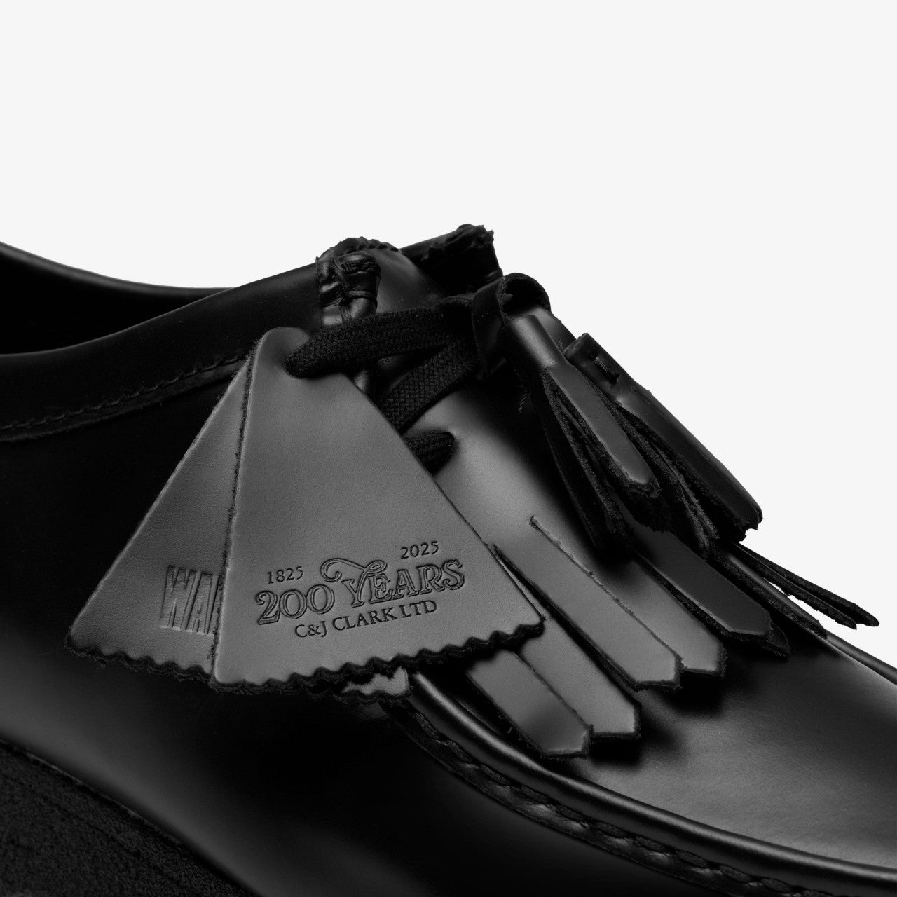 Men Wallabee Black Hi Shine Leather