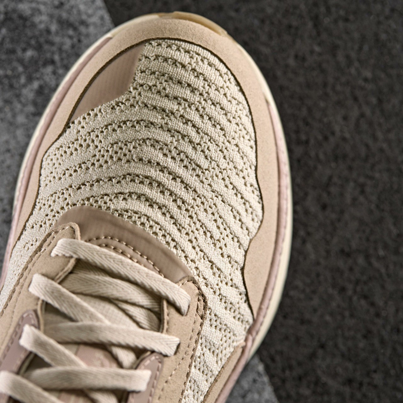 Women Clarks Pace Sand Combination