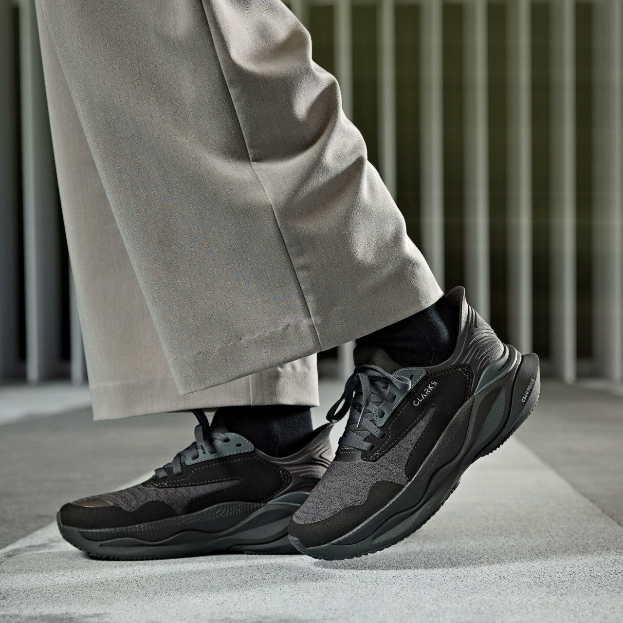 Women Clarks Pace Black