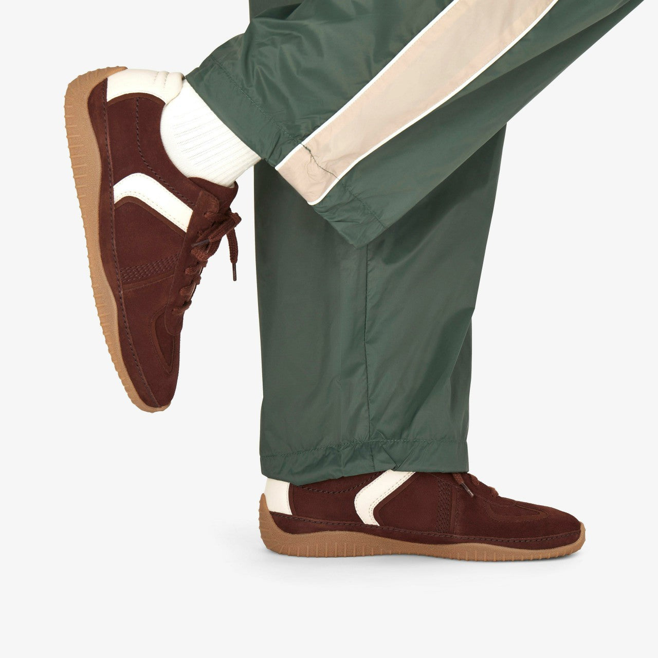 Women Meridor Lo Brown Suede