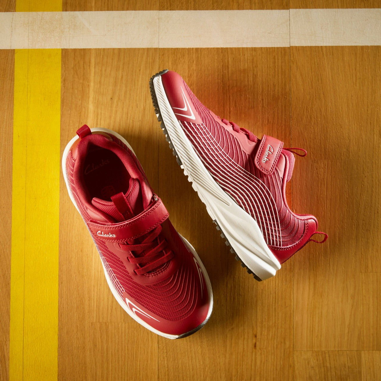 Kids Deyes Dash Kid Red Synthetic