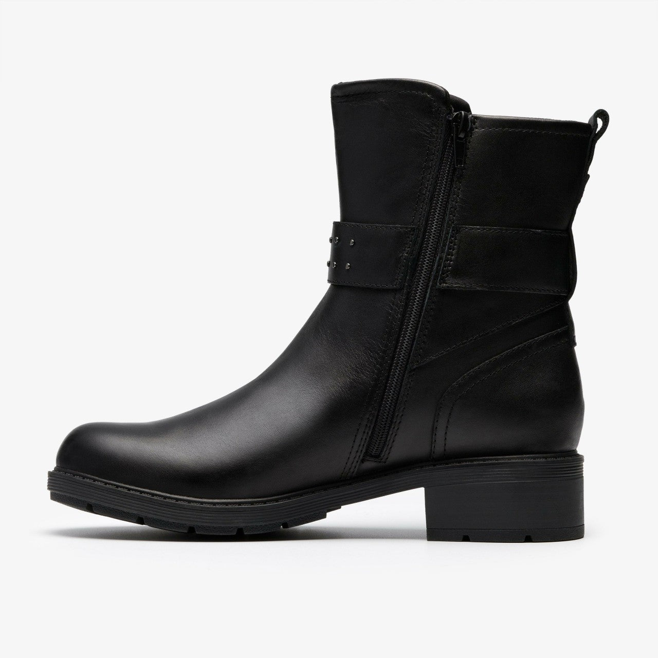 Women Hearth Buckle Black Leather